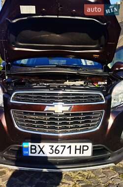 Внедорожник / Кроссовер Chevrolet Tracker 2014 в Каменец-Подольском