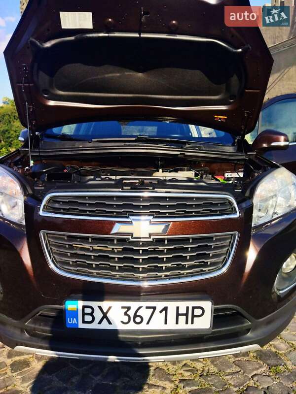 Внедорожник / Кроссовер Chevrolet Tracker 2014 в Каменец-Подольском