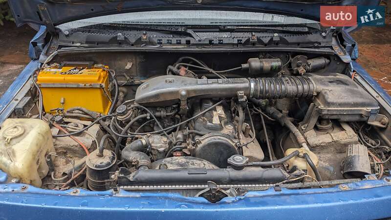 Позашляховик / Кросовер Chevrolet Tracker 1990 в Києві