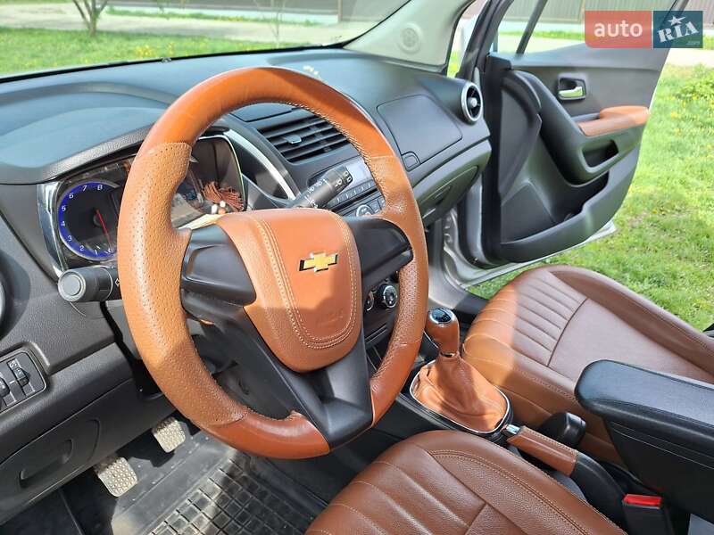 Внедорожник / Кроссовер Chevrolet Tracker 2014 в Сумах