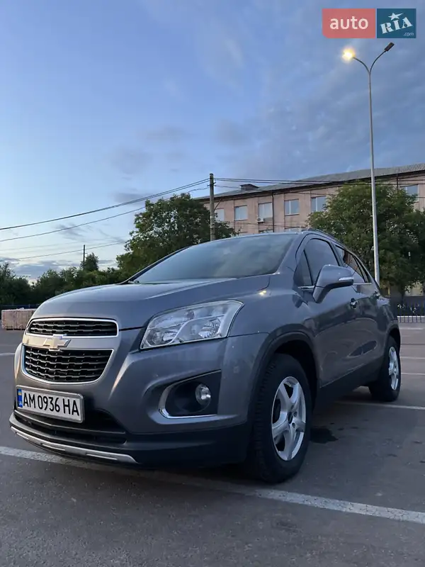 Внедорожник / Кроссовер Chevrolet Tracker 2013 в 