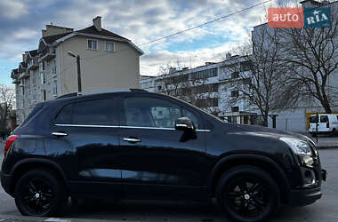 Внедорожник / Кроссовер Chevrolet Tracker 2013 в 