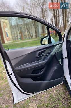 Внедорожник / Кроссовер Chevrolet Tracker 2014 в Тернополе