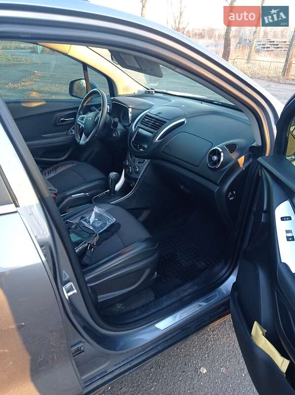 Внедорожник / Кроссовер Chevrolet Tracker 2013 в Киеве