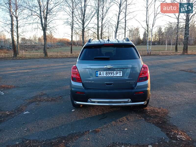 Внедорожник / Кроссовер Chevrolet Tracker 2013 в Киеве