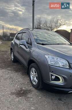 Позашляховик / Кросовер Chevrolet Tracker 2013 в Києві