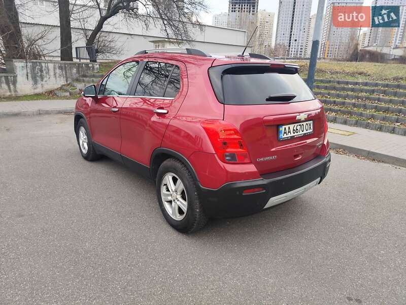 Внедорожник / Кроссовер Chevrolet Tracker 2014 в Киеве