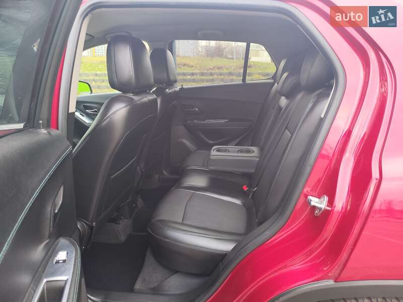 Внедорожник / Кроссовер Chevrolet Tracker 2014 в Киеве
