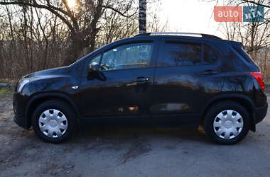 Внедорожник / Кроссовер Chevrolet Tracker 2016 в Золочеве