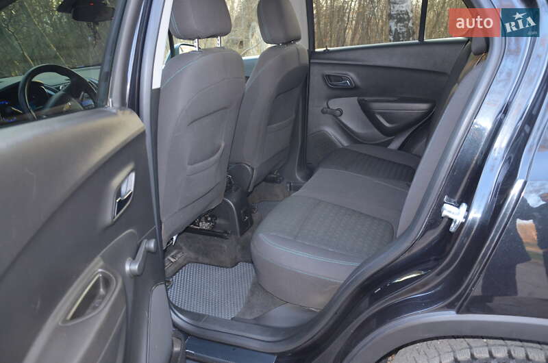 Внедорожник / Кроссовер Chevrolet Tracker 2016 в Золочеве