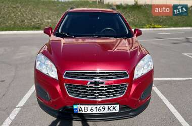 Внедорожник / Кроссовер Chevrolet Tracker 2014 в 