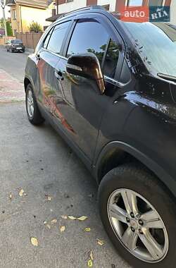 Внедорожник / Кроссовер Chevrolet Tracker 2014 в 