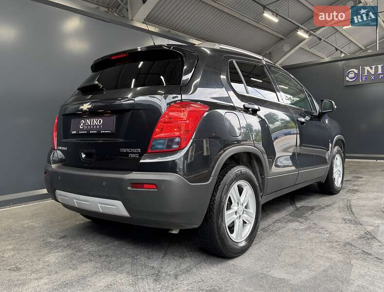 Внедорожник / Кроссовер Chevrolet Tracker 2013 в Киеве