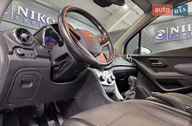 Внедорожник / Кроссовер Chevrolet Tracker 2013 в 