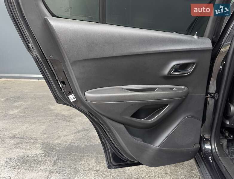 Внедорожник / Кроссовер Chevrolet Tracker 2013 в Киеве