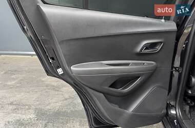 Внедорожник / Кроссовер Chevrolet Tracker 2013 в 