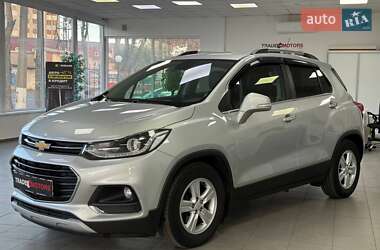 Внедорожник / Кроссовер Chevrolet Tracker 2017 в 