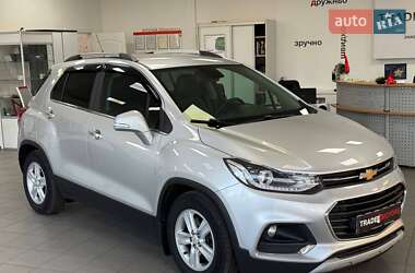 Позашляховик / Кросовер Chevrolet Tracker 2017 в  фото 2 Позашляховик / Кросовер Chevrolet Tracker 2017 в