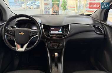 Позашляховик / Кросовер Chevrolet Tracker 2017 в  фото 28 Позашляховик / Кросовер Chevrolet Tracker 2017 в