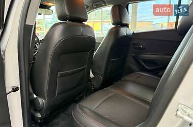 Позашляховик / Кросовер Chevrolet Tracker 2017 в  фото 35 Позашляховик / Кросовер Chevrolet Tracker 2017 в