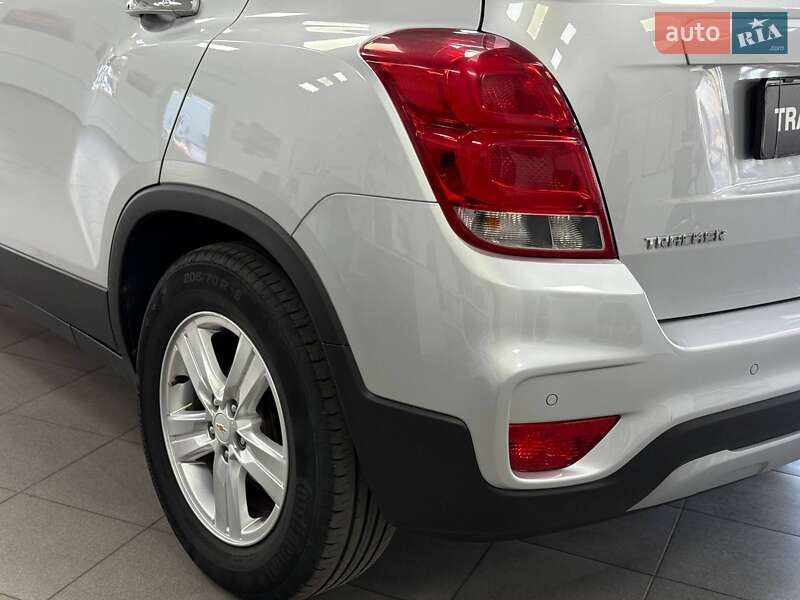 Внедорожник / Кроссовер Chevrolet Tracker 2017 в Киеве