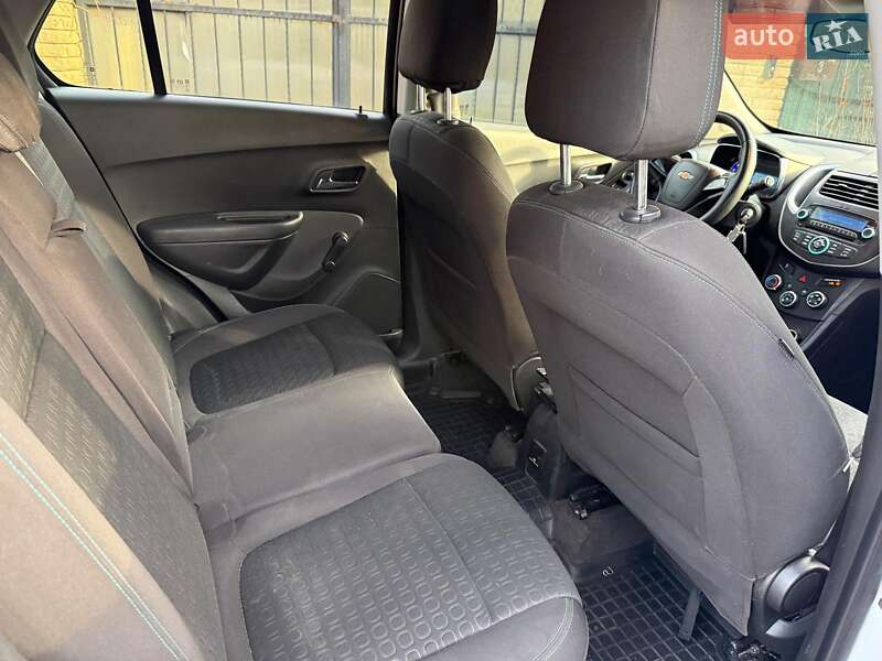 Позашляховик / Кросовер Chevrolet Tracker 2013 в Києві фото 22 Позашляховик / Кросовер Chevrolet Tracker 2013 в Києві
