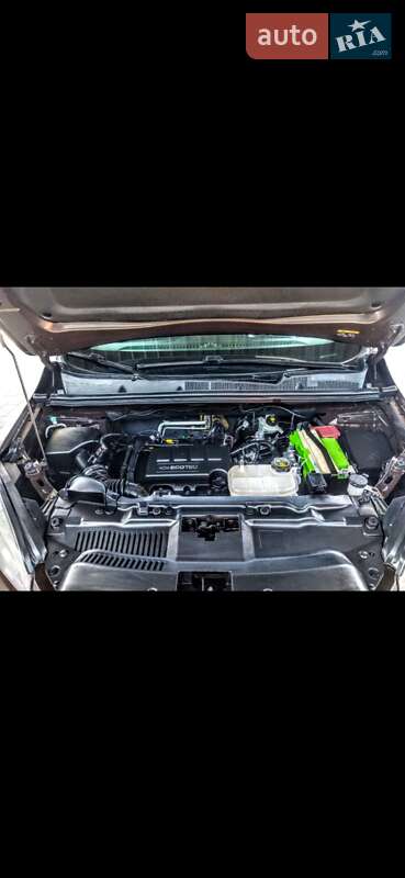 Внедорожник / Кроссовер Chevrolet Tracker 2014 в Каменец-Подольском