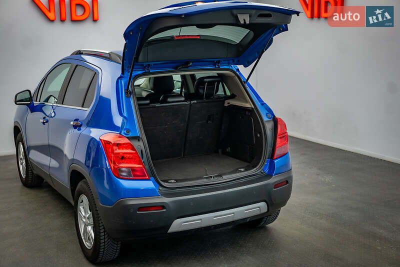 Внедорожник / Кроссовер Chevrolet Tracker 2013 в Киеве