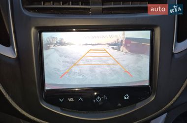 Внедорожник / Кроссовер Chevrolet Tracker 2014 в Обухове