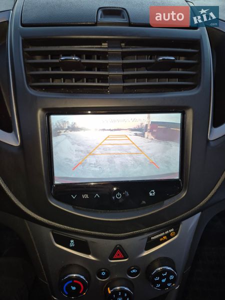 Внедорожник / Кроссовер Chevrolet Tracker 2014 в Обухове