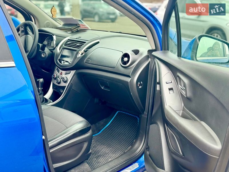 Позашляховик / Кросовер Chevrolet Tracker 2014 в Києві фото 9 Позашляховик / Кросовер Chevrolet Tracker 2014 в Києві
