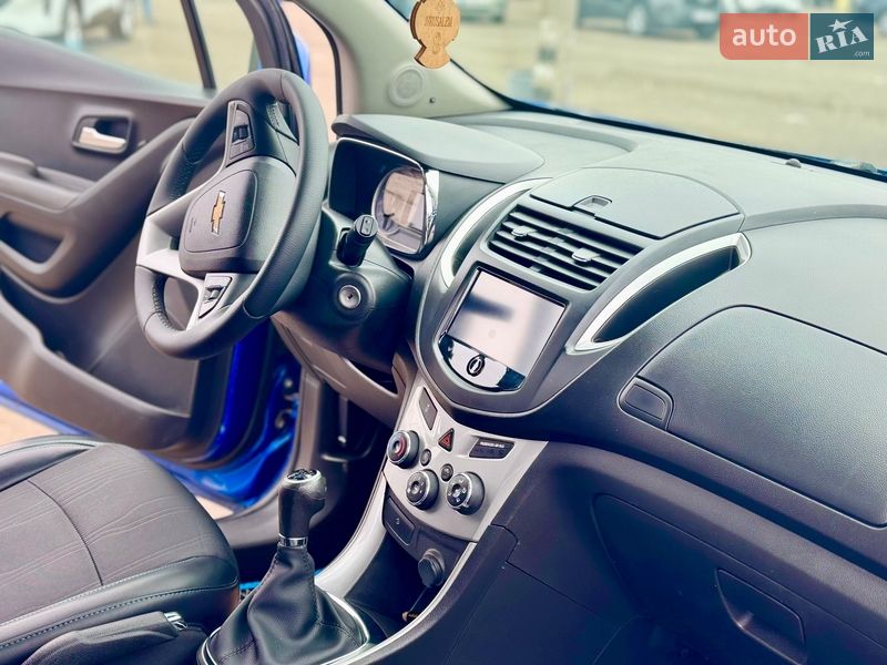 Позашляховик / Кросовер Chevrolet Tracker 2014 в Києві фото 14 Позашляховик / Кросовер Chevrolet Tracker 2014 в Києві