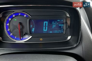 Внедорожник / Кроссовер Chevrolet Tracker 2014 в Сумах