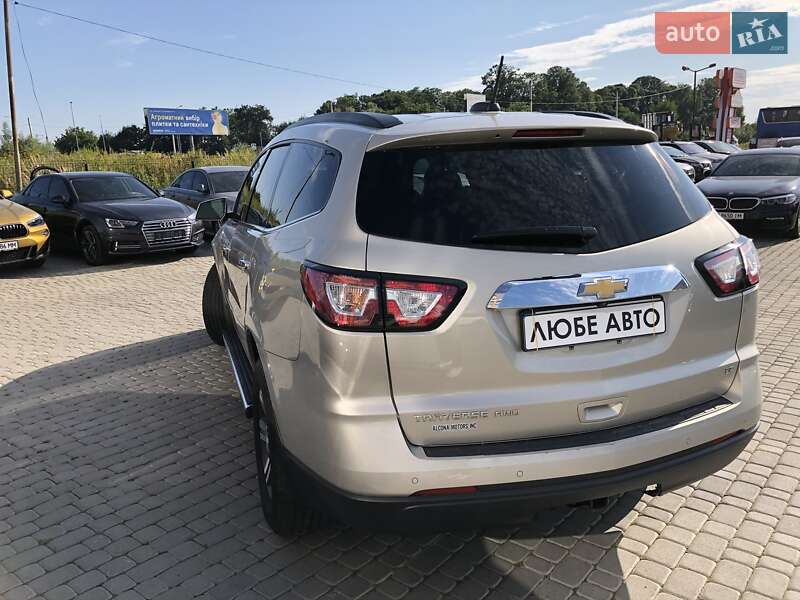 Внедорожник / Кроссовер Chevrolet Traverse 2016 в Львове
