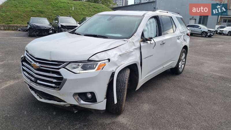 Внедорожник / Кроссовер Chevrolet Traverse 2017 в Львове