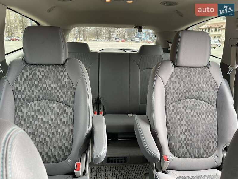 Внедорожник / Кроссовер Chevrolet Traverse 2017 в Броварах