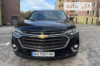 Позашляховик / Кросовер Chevrolet Traverse 2017 в 