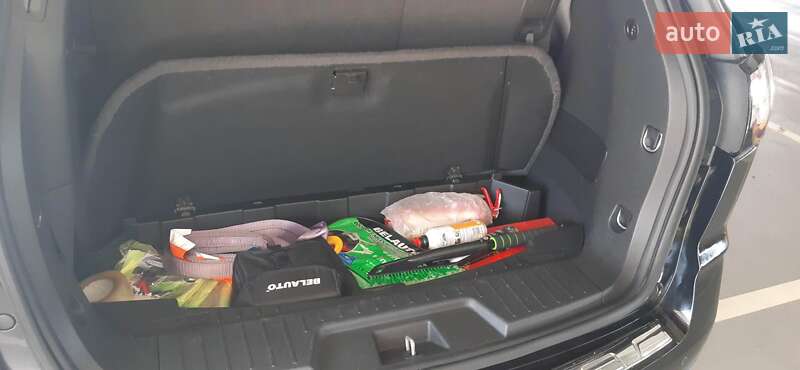 Внедорожник / Кроссовер Chevrolet Traverse 2017 в Киеве