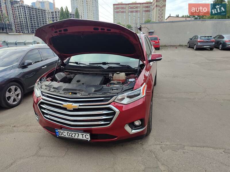 Внедорожник / Кроссовер Chevrolet Traverse 2017 в Киеве