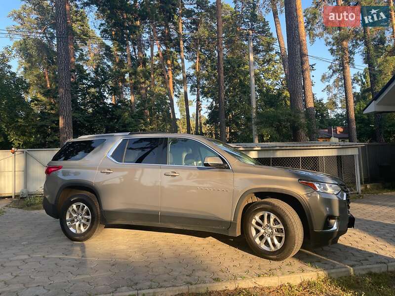 Внедорожник / Кроссовер Chevrolet Traverse 2018 в Киеве