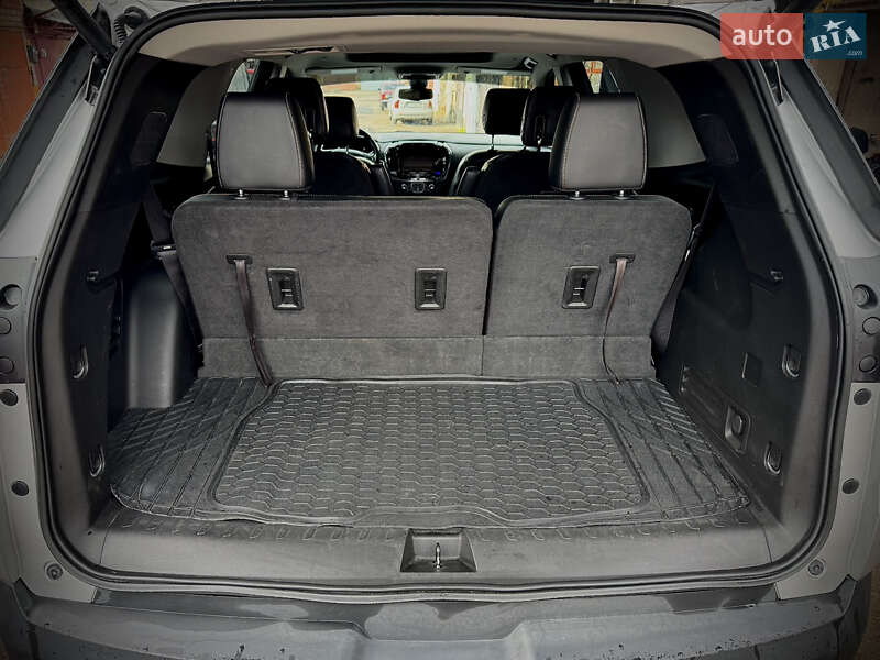 Внедорожник / Кроссовер Chevrolet Traverse 2018 в Киеве