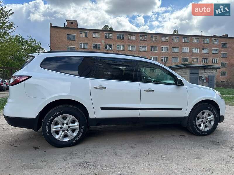 Позашляховик / Кросовер Chevrolet Traverse 2017 в Шостці