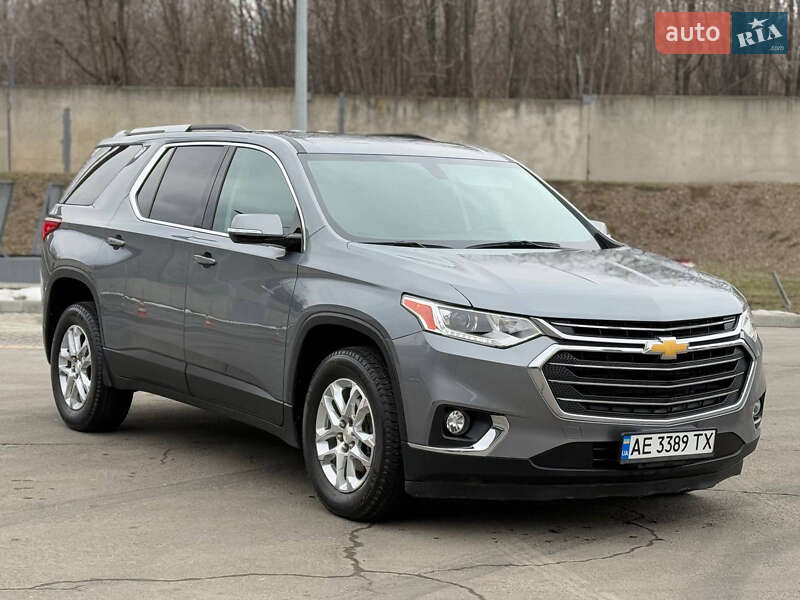 Позашляховик / Кросовер Chevrolet Traverse 2017 в Дніпрі