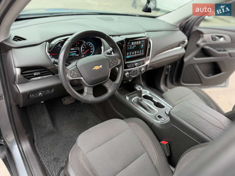 Позашляховик / Кросовер Chevrolet Traverse 2017 в Дніпрі