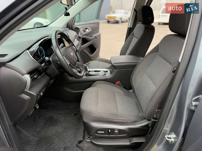 Позашляховик / Кросовер Chevrolet Traverse 2017 в Дніпрі