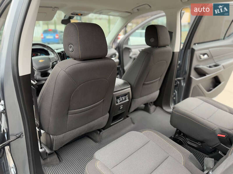 Позашляховик / Кросовер Chevrolet Traverse 2017 в Дніпрі