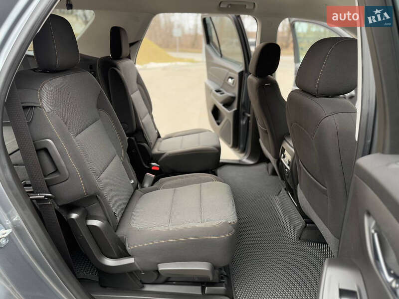 Позашляховик / Кросовер Chevrolet Traverse 2017 в Дніпрі