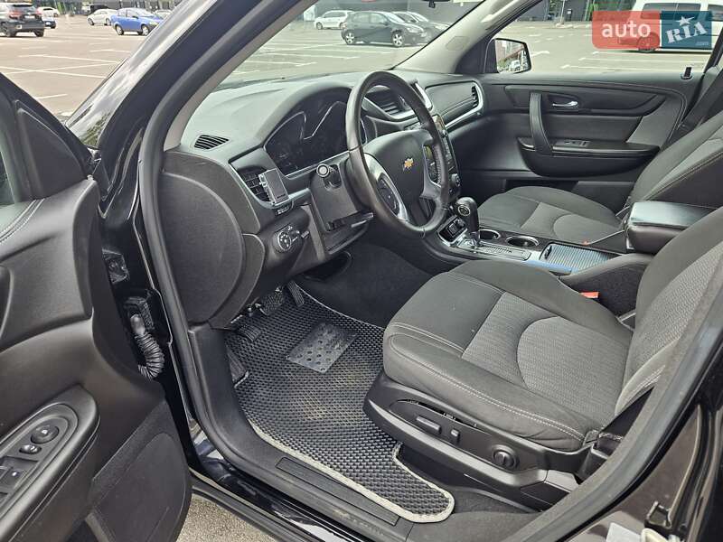 Позашляховик / Кросовер Chevrolet Traverse 2016 в Києві фото 27 Позашляховик / Кросовер Chevrolet Traverse 2016 в Києві