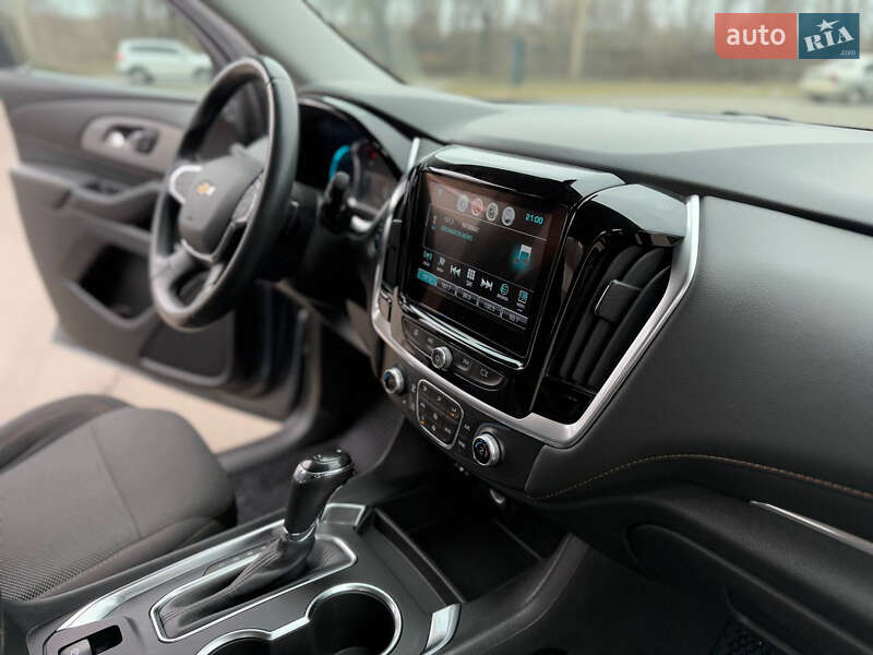 Позашляховик / Кросовер Chevrolet Traverse 2017 в Дніпрі фото 40 Позашляховик / Кросовер Chevrolet Traverse 2017 в Дніпрі