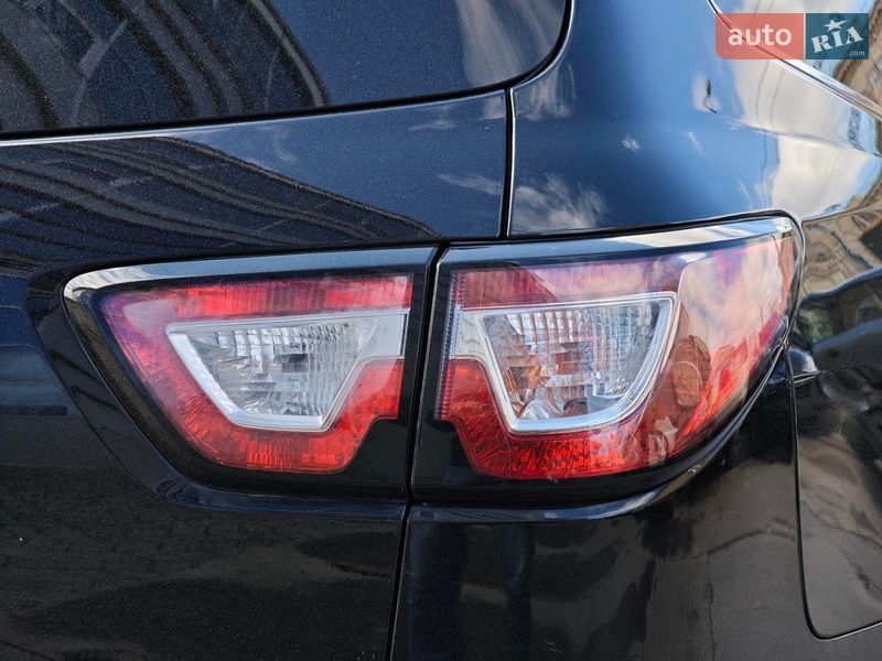 Внедорожник / Кроссовер Chevrolet Traverse 2015 в Харькове